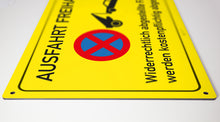 Laden Sie das Bild in den Galerie-Viewer, Ausfahrt Freihalten - Schild - gelb - 4 mm Alu Verbundplatte