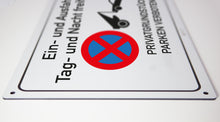 Laden Sie das Bild in den Galerie-Viewer, Ein- und Ausfahrt freihalten - parken verboten - Schild -  4 mm Alu Verbundplatte