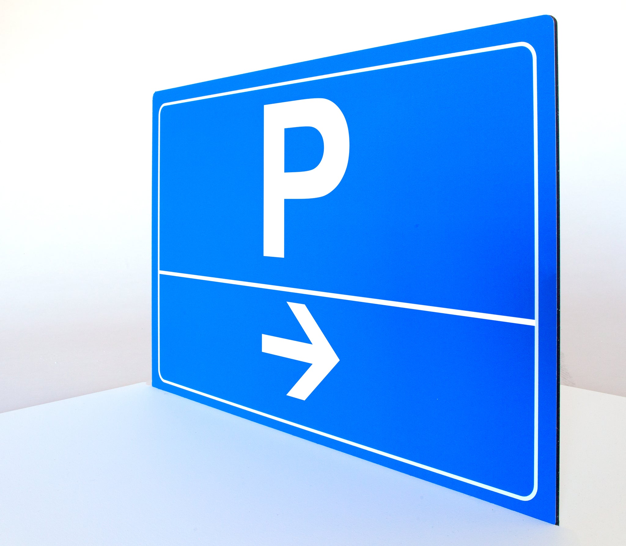 VSafety Brandschutzschild „Fire Exit“ Mit Pfeil – 300x100 Mm, Polycarbonat 2 Mm | Querformat Nach EN ISO 7010 | Für Fluchtwege & Notausgänge