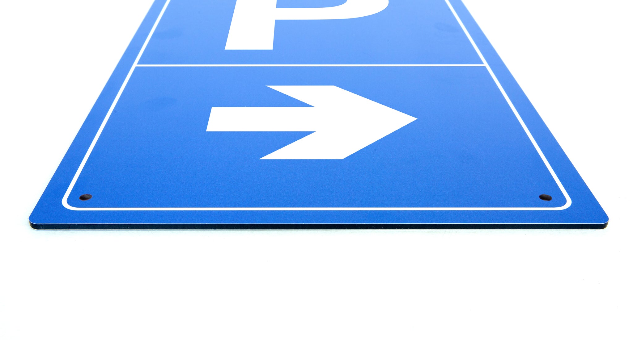 Parkplatzschilder blau - Pfeil rechts - 4mm starke AluDibond Platte –  Allesklaro Digitaldruck